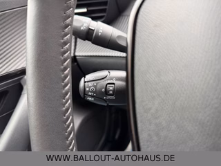 Peugeot 2008 Active*1.HAND*KLIMA*NAVI*TEMPO*SHZ*KAMERA - photo 17