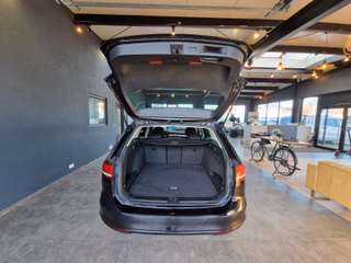 Volkswagen Passat Comfortline*Automatik*Navi*BMT*69.000 km* - bilder 6