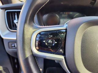 Volvo XC60 R Design AWD Vollausstattung - foto 10