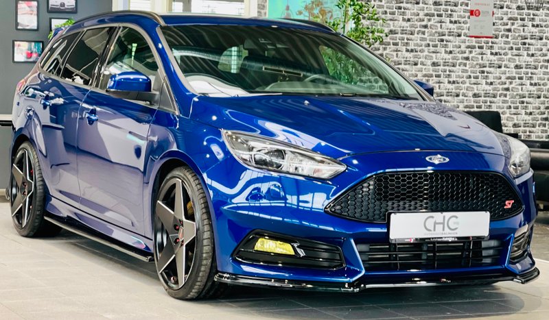 Ford Focus Turnier ST 2.0 |RECARO|LK+SHZ|NAVI|TEMP.|PDC