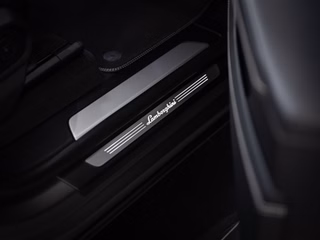 Lamborghini Urus S MY23 AKRAPOVIC B&O PANO 23" - bilder 13