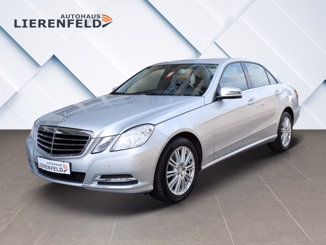 Mercedes-Benz E 350 CGI BlueEfficiency Mercedes Scheckheft - фото 1