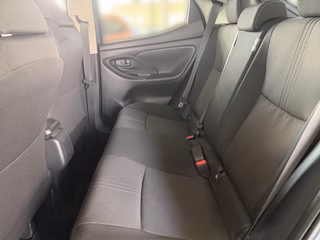 Toyota Yaris Hybrid Teamplayer +Technik Pak. - foto 13