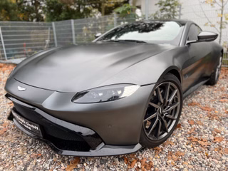 Aston Martin Vantage 4.0 V8