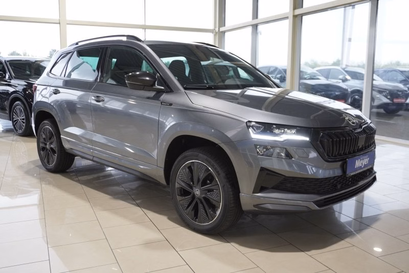 Skoda Karoq Sportline 1,5TSI DSG 4*J.Gar/aAHK/Matrix/Navi    **