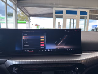 BMW 330 i xDrive M Sport Autom., LED ACC Navi Kamera - photo 16