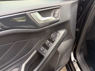 Ford Focus Turnier ST-Line 2.0 TDCi +NAVI+PDC+RFK+WINTERPAKET+ - bilder 3