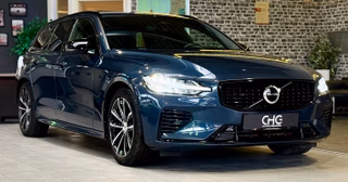 Volvo V60 Kombi Plus Dark Recharge Plug-In Hybrid AWD