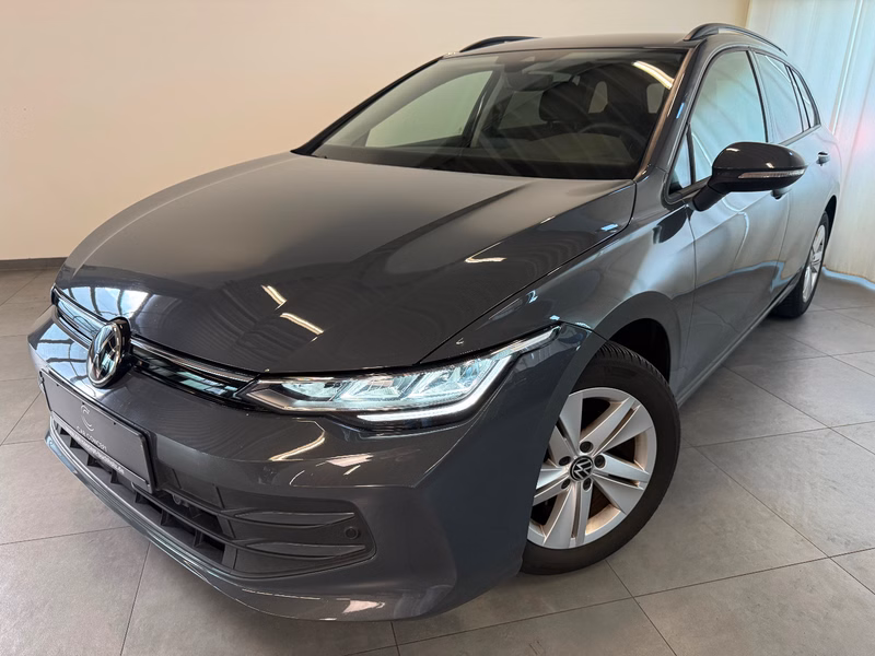 Volkswagen Golf VIII Variant 1.5 eTSI DSG LIFE 2x PDC ACC