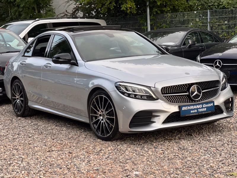 Mercedes-Benz C180 AMG & NIGHT PAKET *PANORAMA*NAVI*360°KAMERA