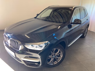 BMW X3 xDrive 20 d PANO AHK LEDER LED HEAD UP HIFI