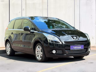 Peugeot 5008 Platinum  1. Hand Panorama Dach Klima - bilder 3