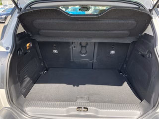 Citroën C3 Aircross 1.2 Pure Tech 130 Shine AHK SCHIEBE/HEBEDACH el. NAVI/DAB CITY/SICHERHEITS/STYLE-PAKET KLIMAAUTOMATIK - foto 8