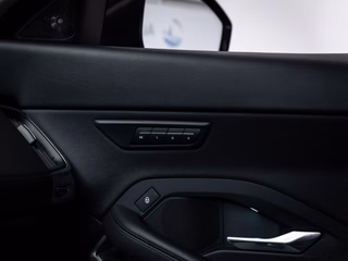 Jaguar E-PACE SE AWD PANO AHK SHZ RFK - foto 4