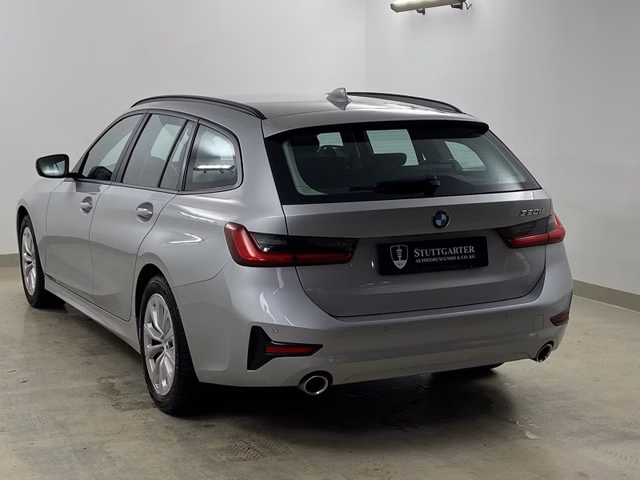 BMW 320 d Sport Aut. Navi ACC - foto 4