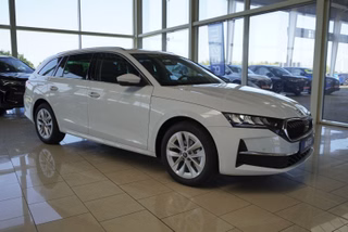 Skoda Octavia Combi 2,0TDI DSG aAHK/Kamera/Kessy/el.Klappe  **