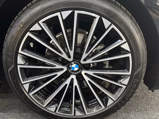 BMW 218 Active Tourer M-SPORT PANO HUD 360 MASSAGE H&K - bilder 38