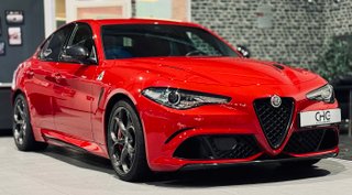 Alfa Romeo Giulia Quadrifoglio CARBON|HARMANKARDON|KAMERA|ACC|SHZ|