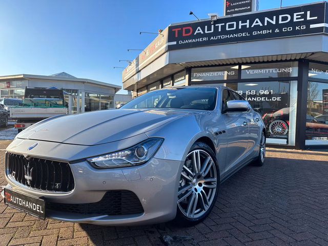 Maserati Ghibli V6 3,0 D, Kamera, Bi-Xenon, LED Gebrauchtwagen Kaufen | EZ 01/2016 | Preis 28.990 €