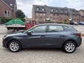 Daumennagel 7 - SEAT Leon Style 2,0 TDI ACC Navi Carplay LED DAB Tempomat