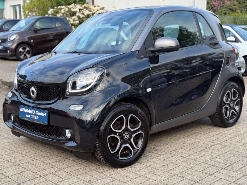 Smart ForTwo*PRIME*AMBIENTE*PANORAMA*NAVI*1.HAND*