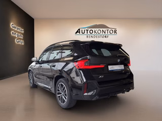 BMW X1 sDrive 18 i M Sport Autom., LED Navi Kamera AHK - foto 3