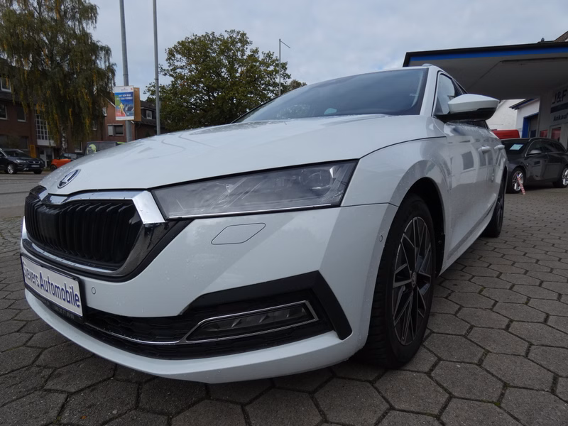 Skoda Octavia Combi Style AHK Head-up-Display Navi Rückfahrkamera