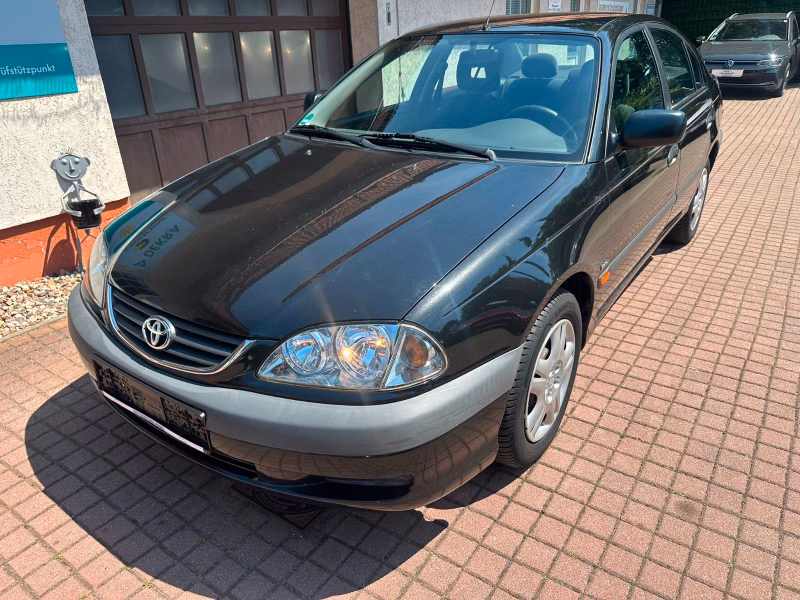 Toyota Avensis 1.8 linea terra*1.HAND*ERST50TKM*KLIMA*