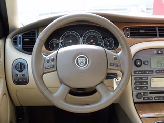 Jaguar X-Type 2.5 V6 Executive Automatik Leder - фото 15