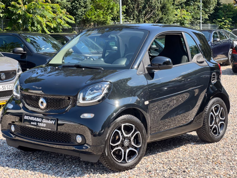 Smart ForTwo Coupé *PANORAMA*KAMERA*NAVIGATION*PDC*SZH