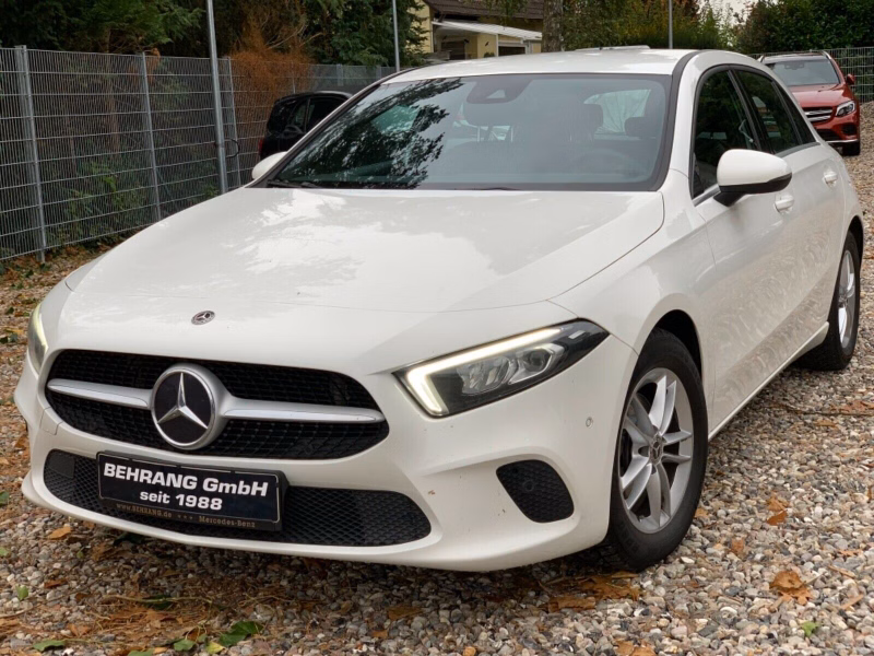 Mercedes-Benz A 180d*7-G AUTOMATIK*STYLE*LED*NAVI*MBUX*  7-G AUTOMATIK STYLE LED NAVI MBUX