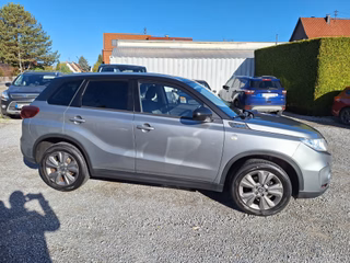 Suzuki Vitara 1.4 Boosterjet Select AHK 1.500kg DAB LED-Tagfahrlicht - bilder 1