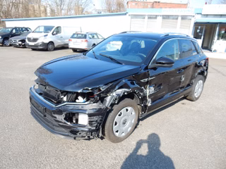 Volkswagen T-Roc 1.5 TSI DSG Sport R-Line Autom. Navi. Klimaautom. Panoramadach.