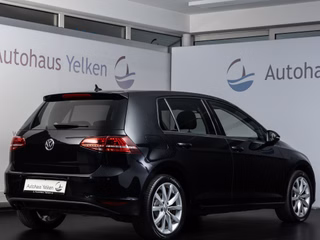 Volkswagen Golf VII 2.0 TDI Highline BI-XENON NAVI AHK SHZ - foto 4