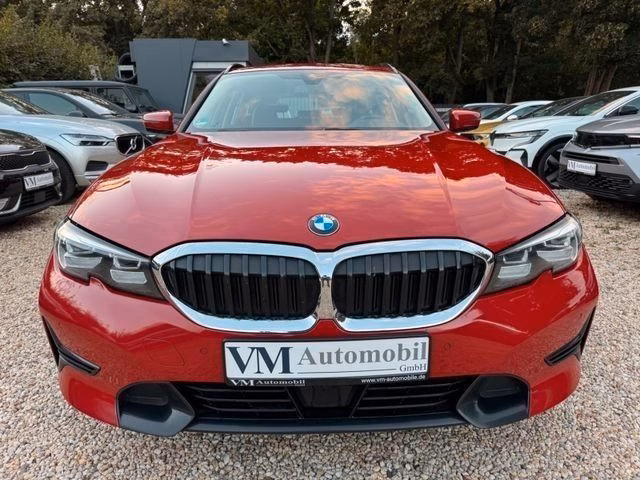 BMW 318i Touring Sport Line AHK*8FACH*Navi*ACC - foto 2