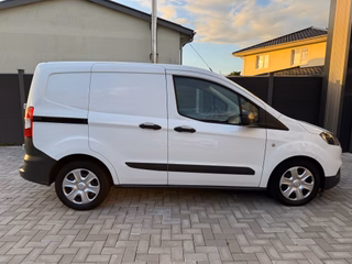 Ford Transit Courier Trend PDC Klima Garantie Scheckheft - foto 2