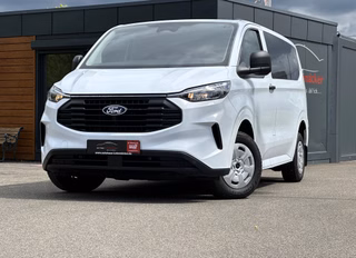 Ford Transit Custom Kombi 320 FWD 1. Hd | 9-Sitz Used vehicle for sale | First registration 06/2025 | Price 29.990 €