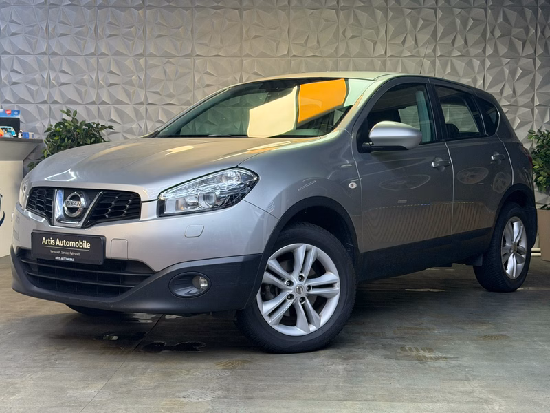 Nissan Qashqai Visia KAMERA AHK NAVI SITZHEIZUNG