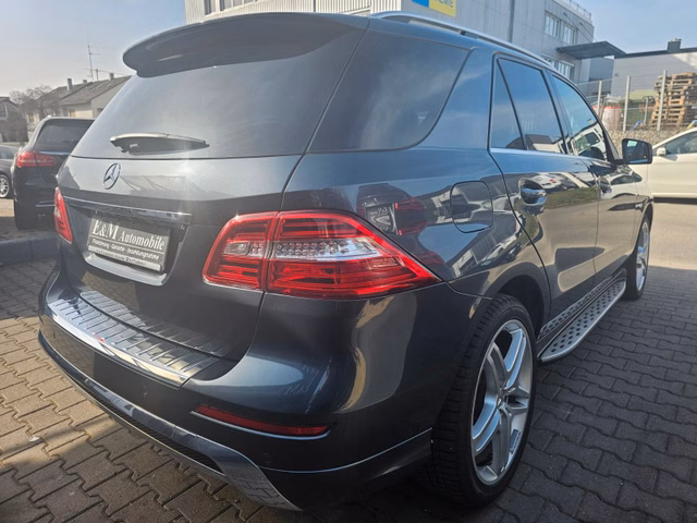 Mercedes-Benz ML 350 CDI BlueTec*AMG PAKET*PANO*AHK*XENON*SHZ - bilder 6