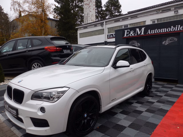 BMW X1 28 i xDrive*M-PAKET*M-SPORT*PANO*LEDER*XENON* - bilder 1