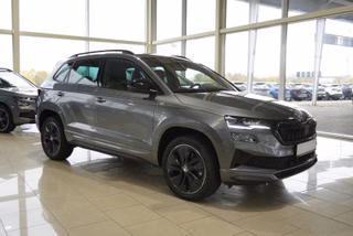 Skoda Karoq Sportline 2,0TDI DSG 4*J.Gar/Pano/aAHK/Matrix/Navi    **