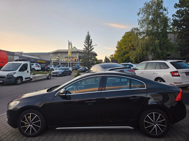 Volvo S60 Lim. Summum*NAVI*LEDER*KAMERA*ACC*PDC*SHZ*XE - bilder 8