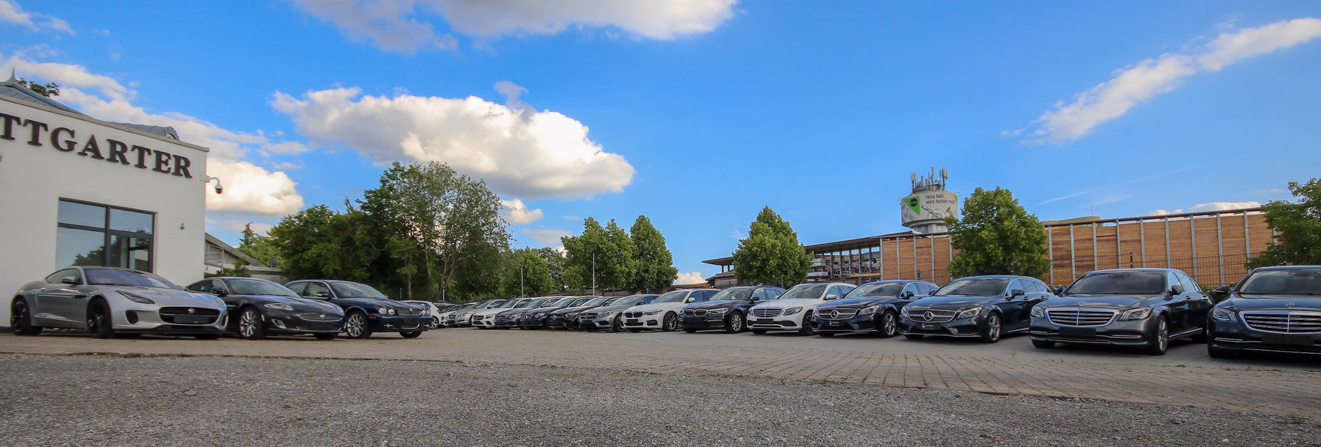 STUTTGARTER AUTOFORUM | Händler für exklusive Fahrzeuge