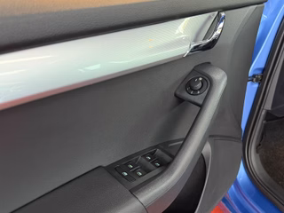 Skoda Octavia Combi Style DSG/AHK/TEMPOMAT/PDC/LED/SUNSET - foto 8