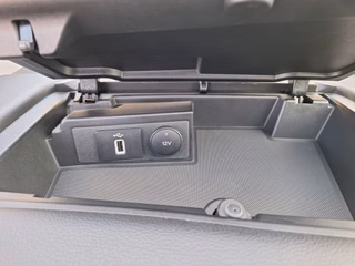 Ford Tourneo Custom 320 L2 9-Sitzer AHK Klima V+H TÜV+Zahnriemen NEU - bilder 22