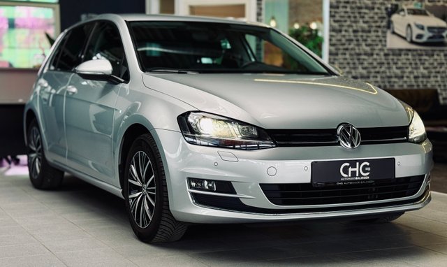 Volkswagen Golf VII Allstar BMT |Kamera|Automatik|Navi|Xenon| Gebrauchtwagen Kaufen | EZ 02/2017 | Preis 16.990 €