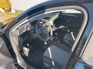 Opel Corsa F 1,2 Edition - foto 4