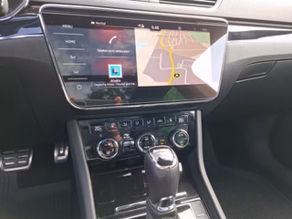 Skoda Superb Combi 2.0 TSI L&K 4x4 DSG / PANORAMA / LEDER / NAVI - bilder 8