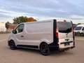 Daumennagel 7 - Renault Trafic Kasten Webasto Standheizung AHK Kamera 8fach Bereift