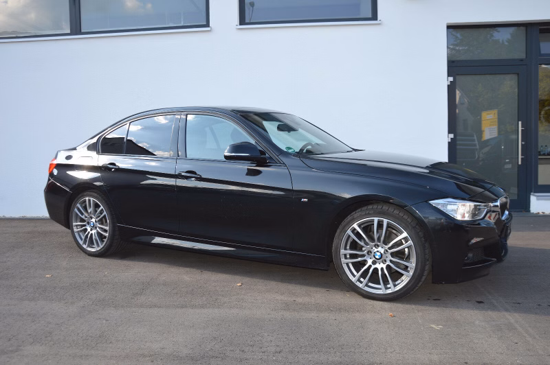 BMW 320 d xDrive Aut. M-Sportpaket/Navi/Leder/AHK/GSD